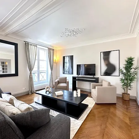 Luxembourg Garden Unique Haven Apartment *